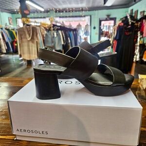 AEROSOLES Black Leather Platform Block Heel Sandals